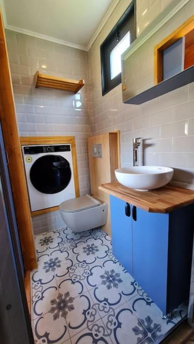 Вилла Alley Tiny House Фетхие Экстерьер фото